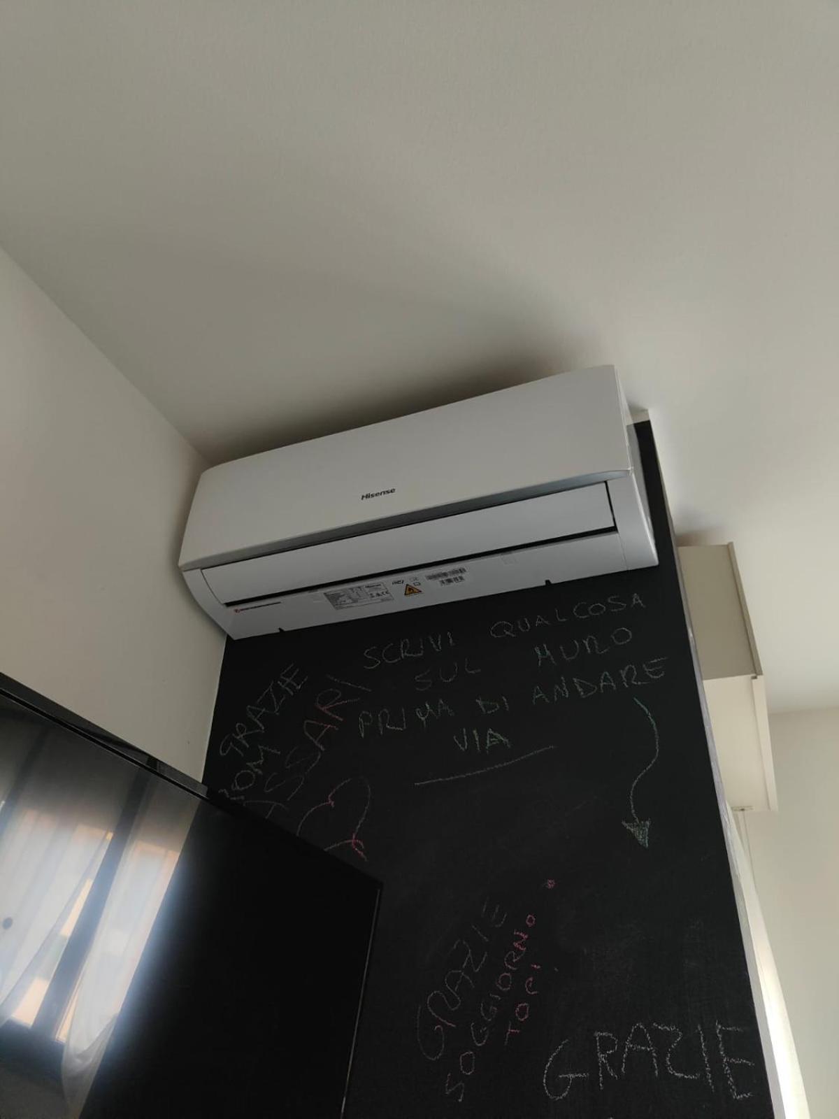 "Come A Casa" - Appartamento Gigi - Self Check In - Ospedale Humanitas - Forum Assago - Tram15 Роццано Экстерьер фото