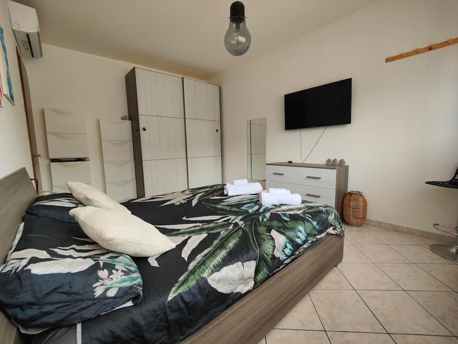 "Come A Casa" - Appartamento Gigi - Self Check In - Ospedale Humanitas - Forum Assago - Tram15 Роццано Экстерьер фото